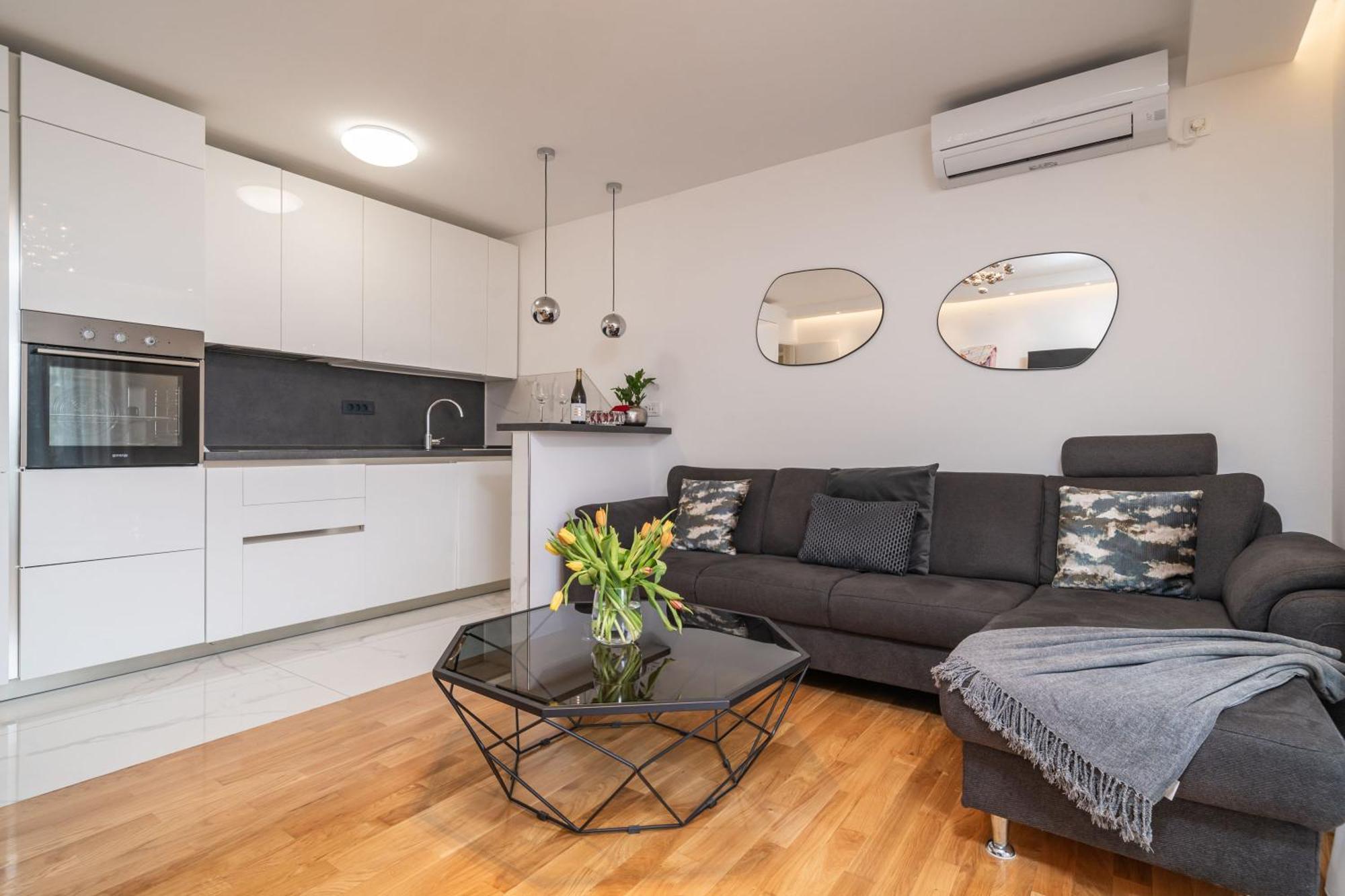 Doramia Apartment *